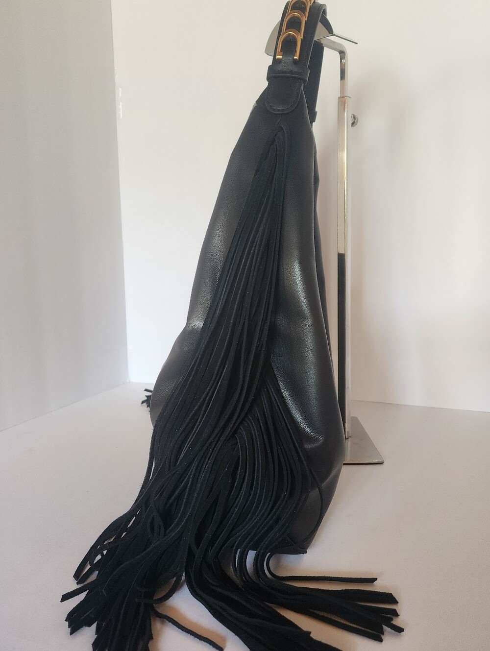 Donna Karen Bellmore Fringe Shoulder Bag FLAWED - Picture 4 of 10